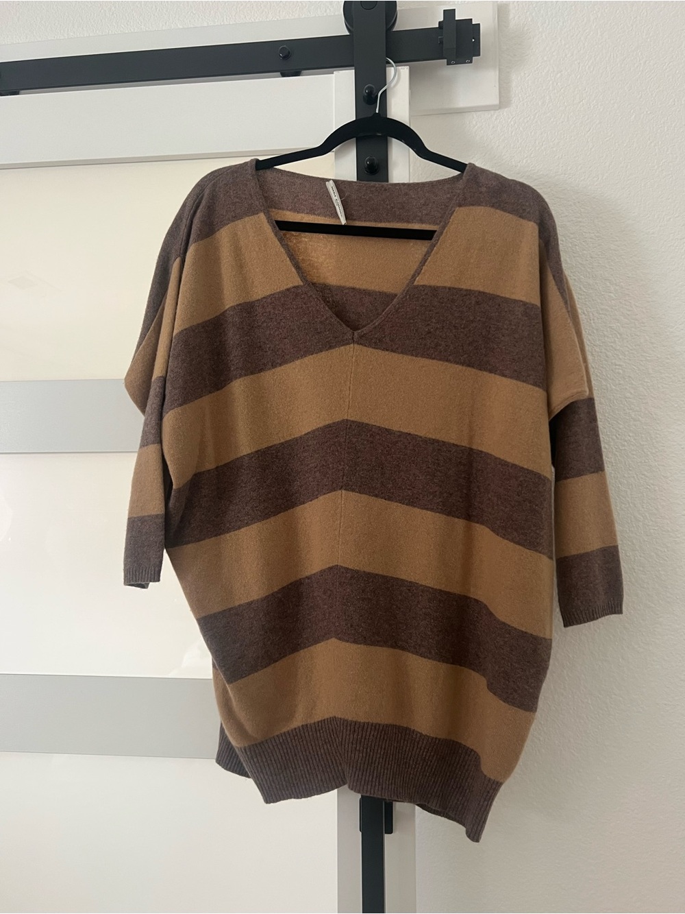 Italian cashmere/wool V-Neck Wide Striped Sweater - Brown & Tan